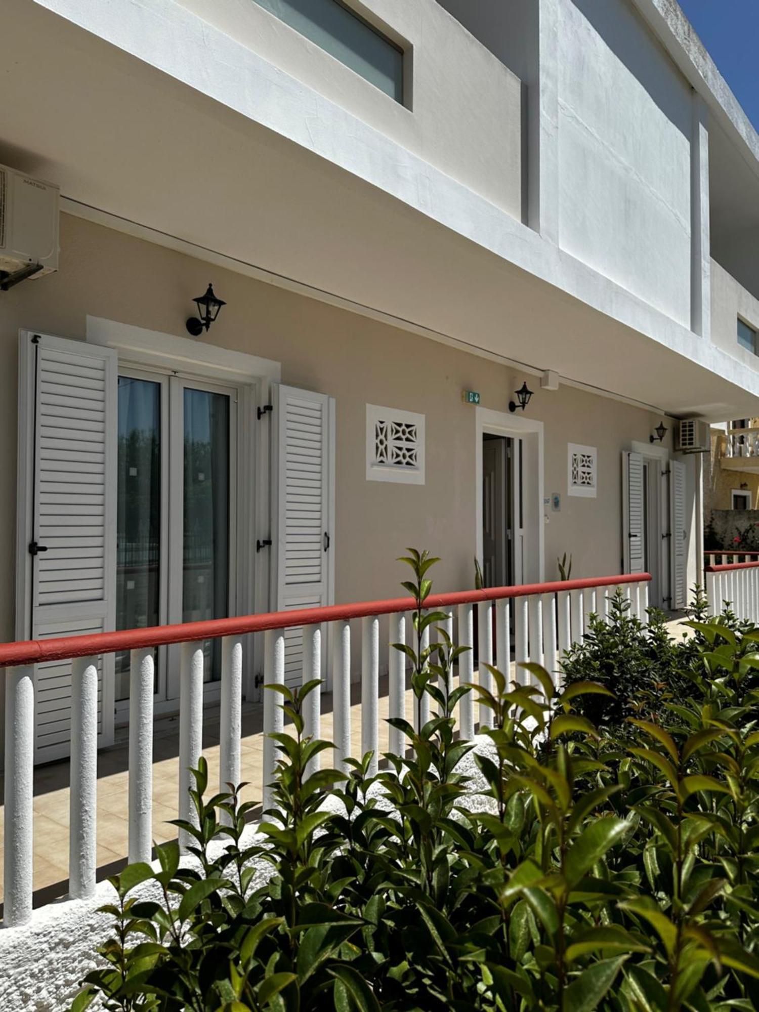 Apartament J & N